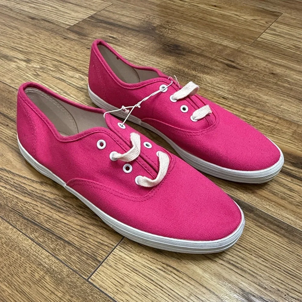 UNWORN TRULY WOMENS VIBRANT PINK SNEAKERS - Picture 2 of 11
